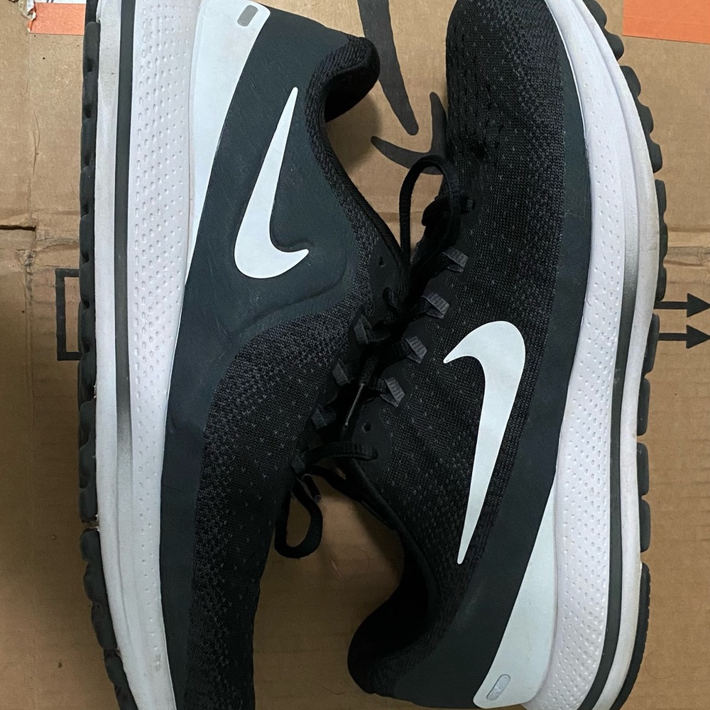 Nike Vomero 13 Running Shoes